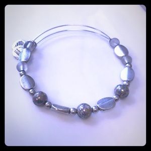 Silver beaded bangle